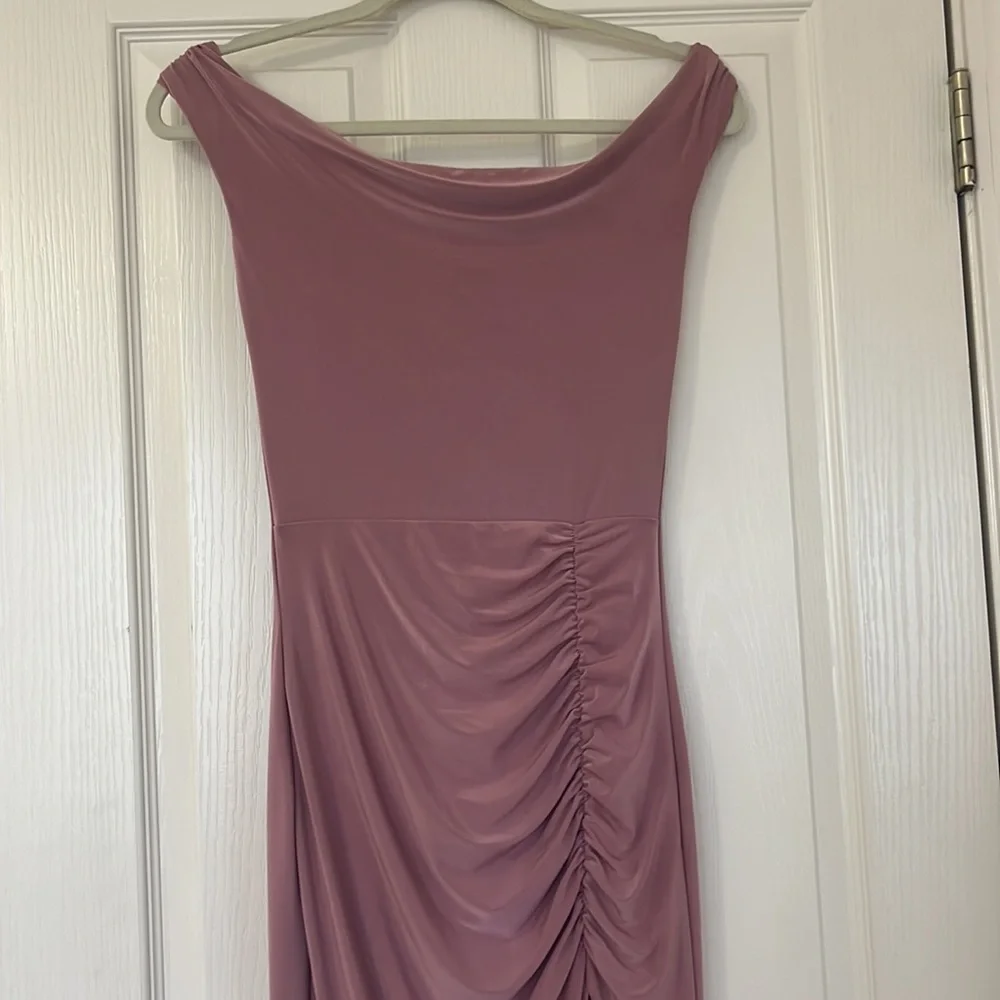 WINDSOR Ria Formal High Slit Ruched Dress - Picture 4 of 7